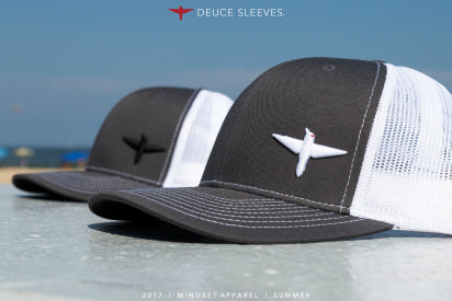 Deuce Sleeves Curved Bill Hats